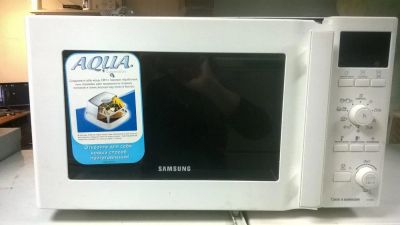 Лот: 6482231. Фото: 1. Свч-печь Samsung. Микроволновки, мини-печи