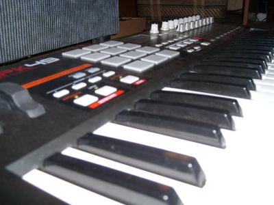 Лот: 3148631. Фото: 1. AKAI MPK49. DJ-оборудование