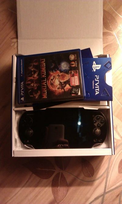 Лот: 3744400. Фото: 1. ps vita 3G/wi-fi 8gb возможен... Игровые приставки, консоли