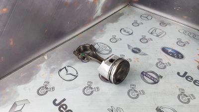 Лот: 23588527. Фото: 1. Шатун Nissan Caravan KA20DE 12010VJ200... Двигатель и элементы двигателя