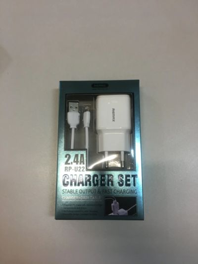 Лот: 15923181. Фото: 1. Сетевое зарядное устройство USB... Зарядные устройства, блоки питания, адаптеры сетевые для смартфонов