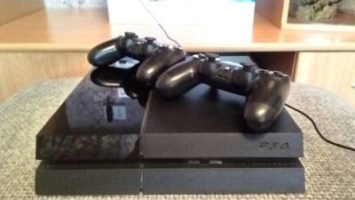 Лот: 7519618. Фото: 1. Sony PlayStation 4 (500 ГБ), черный... Игровые приставки, консоли
