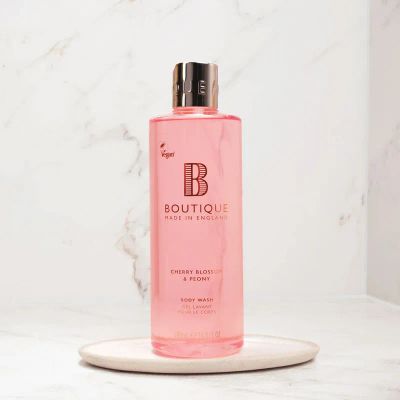 Лот: 24933846. Фото: 1. Гель для ванны и душа Boutique... Уход за телом