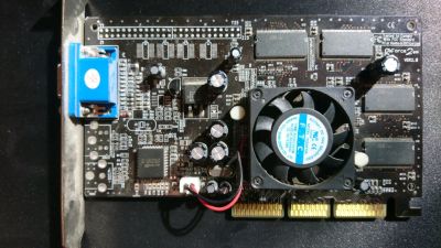 Лот: 14455368. Фото: 1. Видео карта GeForce2mx400. Видеокарты