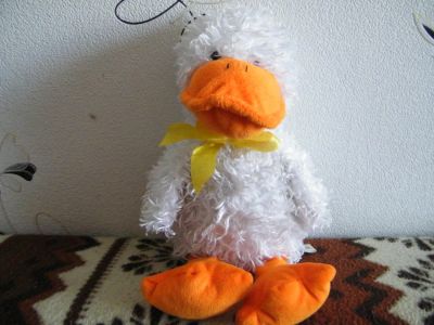 Лот: 6014123. Фото: 1. Мягкая игрушка "Сидящий утенок... Мягкие