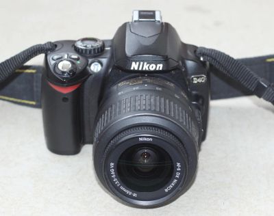 Лот: 10652479. Фото: 1. Nikon d40 kit 18-55mm. Цифровые зеркальные