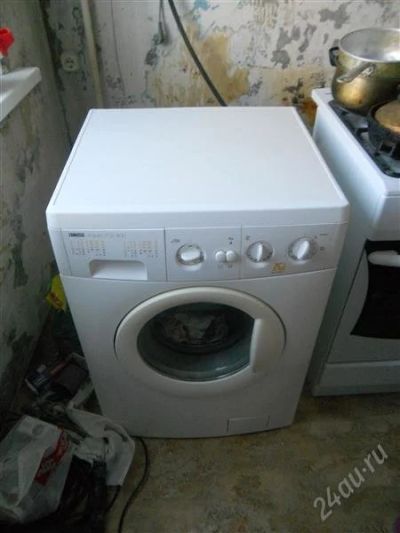 Лот: 1529065. Фото: 1. Zanussi 832 FA. Стиральные машины