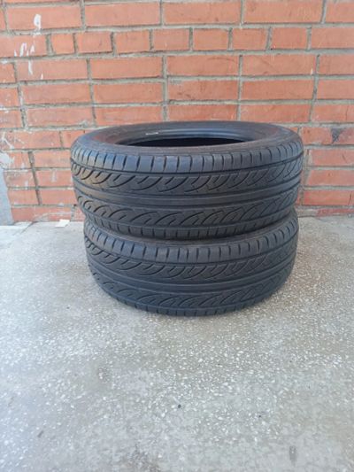 Лот: 19072703. Фото: 1. Bridgestone 195/60R15 B500si. Шины