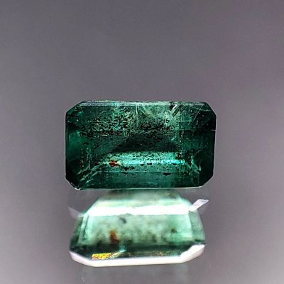 Лот: 21448387. Фото: 1. 1.82 ct. Изумруд октагон. Колумбия... Драгоценные и поделочные камни