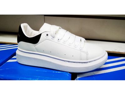 Лот: 12070377. Фото: 1. Кроссовки Alexander Mcqueen. Кеды, кроссовки, слипоны