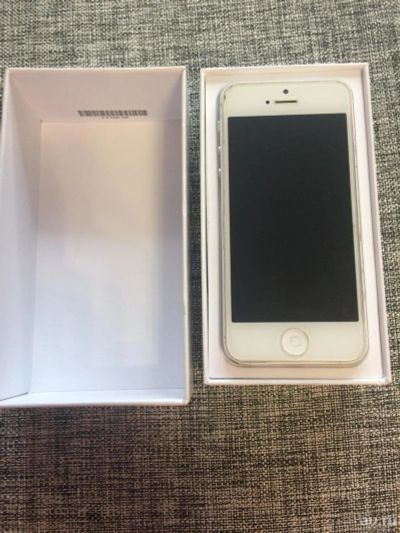 Лот: 8047039. Фото: 1. iPhone 5 32Гб. Смартфоны