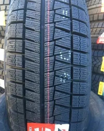 Лот: 19439408. Фото: 1. шины 185/60 R14 Bridgestone Blizzak... Шины