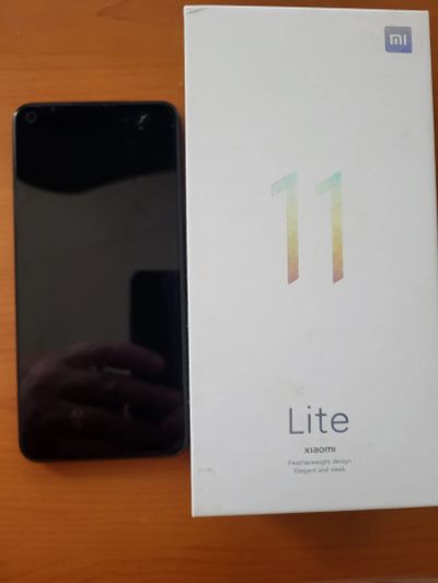 Лот: 24318778. Фото: 1. Xiaomi Mi 11 Lite, 8/128 ГБ. Смартфоны