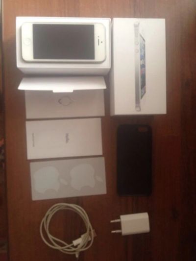 Лот: 3729995. Фото: 1. Apple iPhone 5. Смартфоны