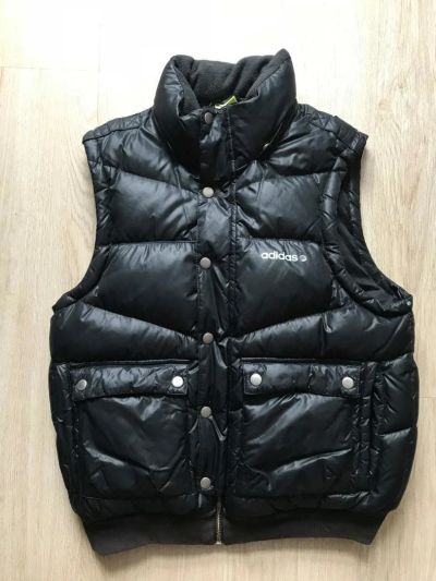 Лот: 10354967. Фото: 1. Жилетка Adidas Russia размер S. Верхняя одежда