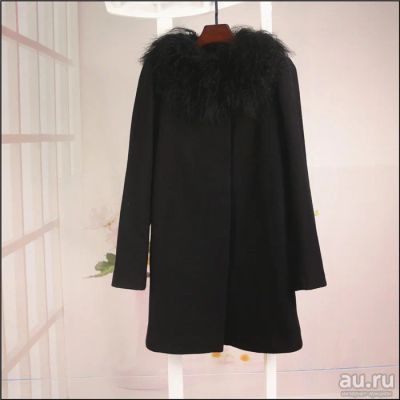 Лот: 8347847. Фото: 1. Пальто с мехом козы 42. Верхняя одежда
