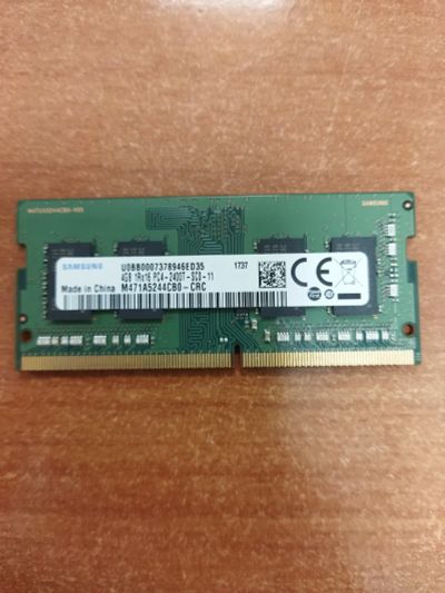 Лот: 19929906. Фото: 1. Память SO-DIMM 4Gb 2400MHz Samsung... Оперативная память