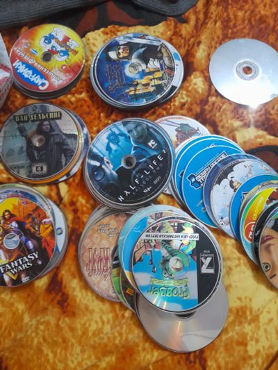 Лот: 25322631. Фото: 1. DVD диски. CD, DVD, BluRay