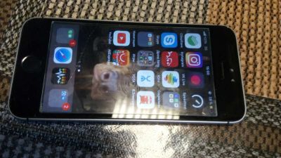 Лот: 10828195. Фото: 1. Apple iPhone se 32. Смартфоны