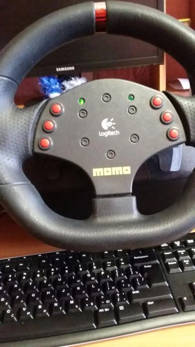 Лот: 6586824. Фото: 1. Руль Logitech MOMO Racing. Рули, джойстики