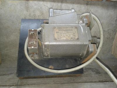 Лот: 4602045. Фото: 1. электро двигатель. Электродвигатели, микромоторы