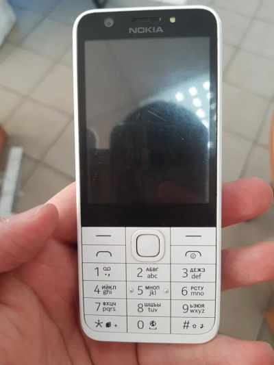 Лот: 11031479. Фото: 1. Nokia 230 Dual Sim white. Кнопочные мобильные телефоны