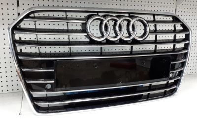 Лот: 13978158. Фото: 1. Решетка радиатора Audi A6 2011-14... Кузов