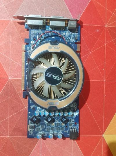 Лот: 17265629. Фото: 1. Asus EN9600GT. Видеокарты