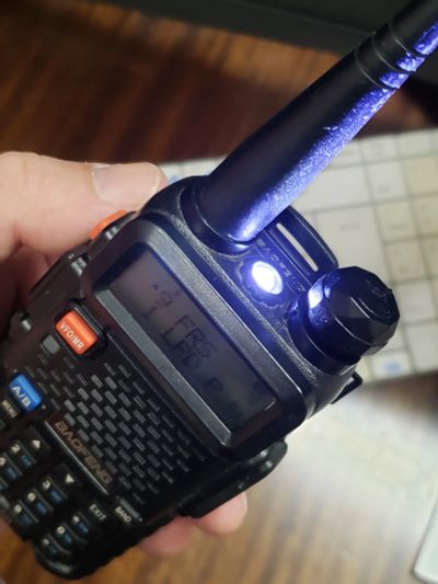 Лот: 24890698. Фото: 1. Радиостанция Baofeng UV-5R. Рации, радиостанции