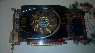 Лот: 15317454. Фото: 1. Видеокарта Ati Radeon HD 4770... Видеокарты