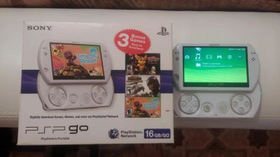 Лот: 9728194. Фото: 1. PSP go. Игровые приставки, консоли