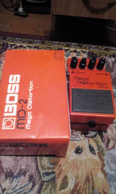 Лот: 4416678. Фото: 1. Boss Mega Distortion MD-2. Гитарные эффекты и комбоусилители