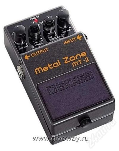 Лот: 706923. Фото: 1. примочка для гитары Boss MT-2. Гитарные эффекты и комбоусилители