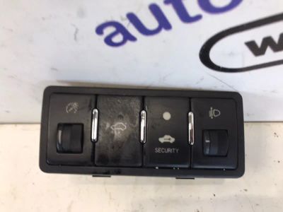 Лот: 21707441. Фото: 1. блок кнопок Geely Emgrand EC7... Двигатель и элементы двигателя