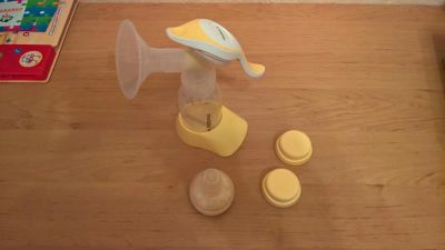 Лот: 7757897. Фото: 1. Молокоотсос Medela. Всё для кормления