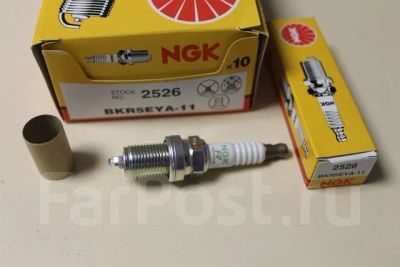 Лот: 11708208. Фото: 1. Свеча зажигания NGK BKR5EYA-11... Двигатель и элементы двигателя