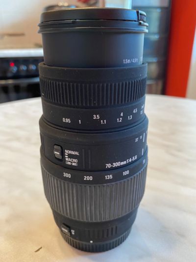 Лот: 19262796. Фото: 1. Объектив Sigma DG 70-300 f4-5... Объективы