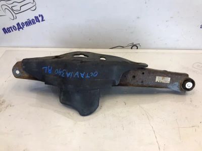 Лот: 21707929. Фото: 1. рычаг поперечный Skoda Octavia... Двигатель и элементы двигателя