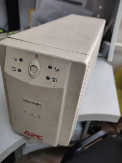 Лот: 15585554. Фото: 1. Бесперебойник APC. ИБП, аккумуляторы для ИБП