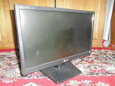 Лот: 3760777. Фото: 1. Монитор LG Flatron 18,5 дюймов. ЖК-мониторы