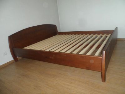 Лот: 4998730. Фото: 1. Двуспальная кровать из массива... Кровати