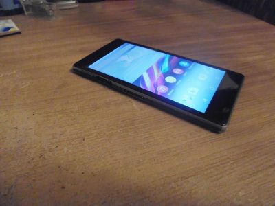 Лот: 7595173. Фото: 1. Sony Xperia Z1 (6903) Черный. Смартфоны