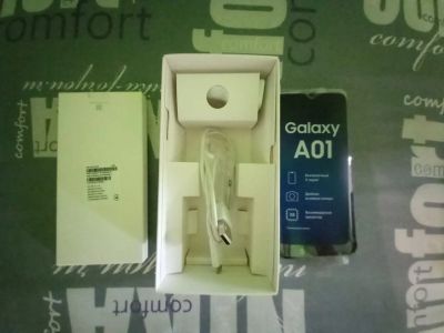 Лот: 18123065. Фото: 1. смартфон Samsung Galaxy A01. Смартфоны