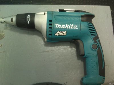 Лот: 13455427. Фото: 1. Сетевой шуруповерт Makita FS4300... Электроинструмент