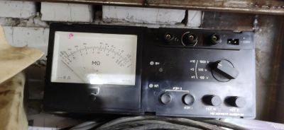 Лот: 22850060. Фото: 1. Мегаомметр. Радиолюбительский инструмент