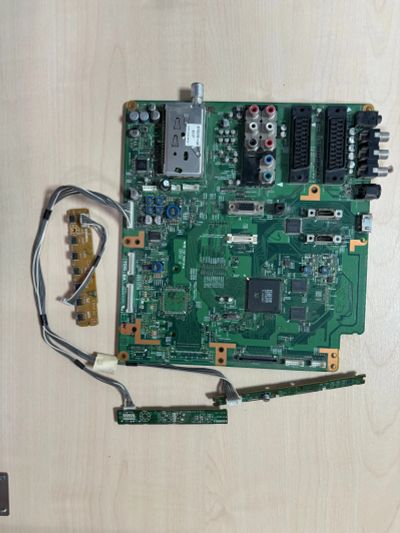 Лот: 25353889. Фото: 1. N234 . ЖК-телевизор Toshiba 37XV501PR... Запчасти для телевизоров, видеотехники, аудиотехники