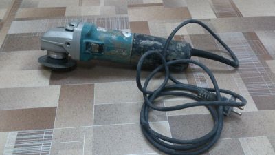 Лот: 7768154. Фото: 1. Угловая шлифовальная машина Makita... Электроинструмент