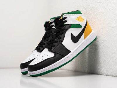 Лот: 24978694. Фото: 1. Кроссовки Nike Air Jordan 1 Mid. Кеды, кроссовки, слипоны