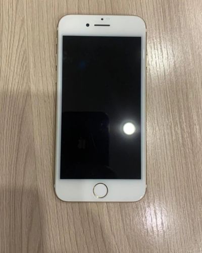 Лот: 16796803. Фото: 1. IPhone 7 32 gb gold. Смартфоны