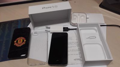 Лот: 13501278. Фото: 1. iPhone 5S 16Gb Space Grey. Смартфоны